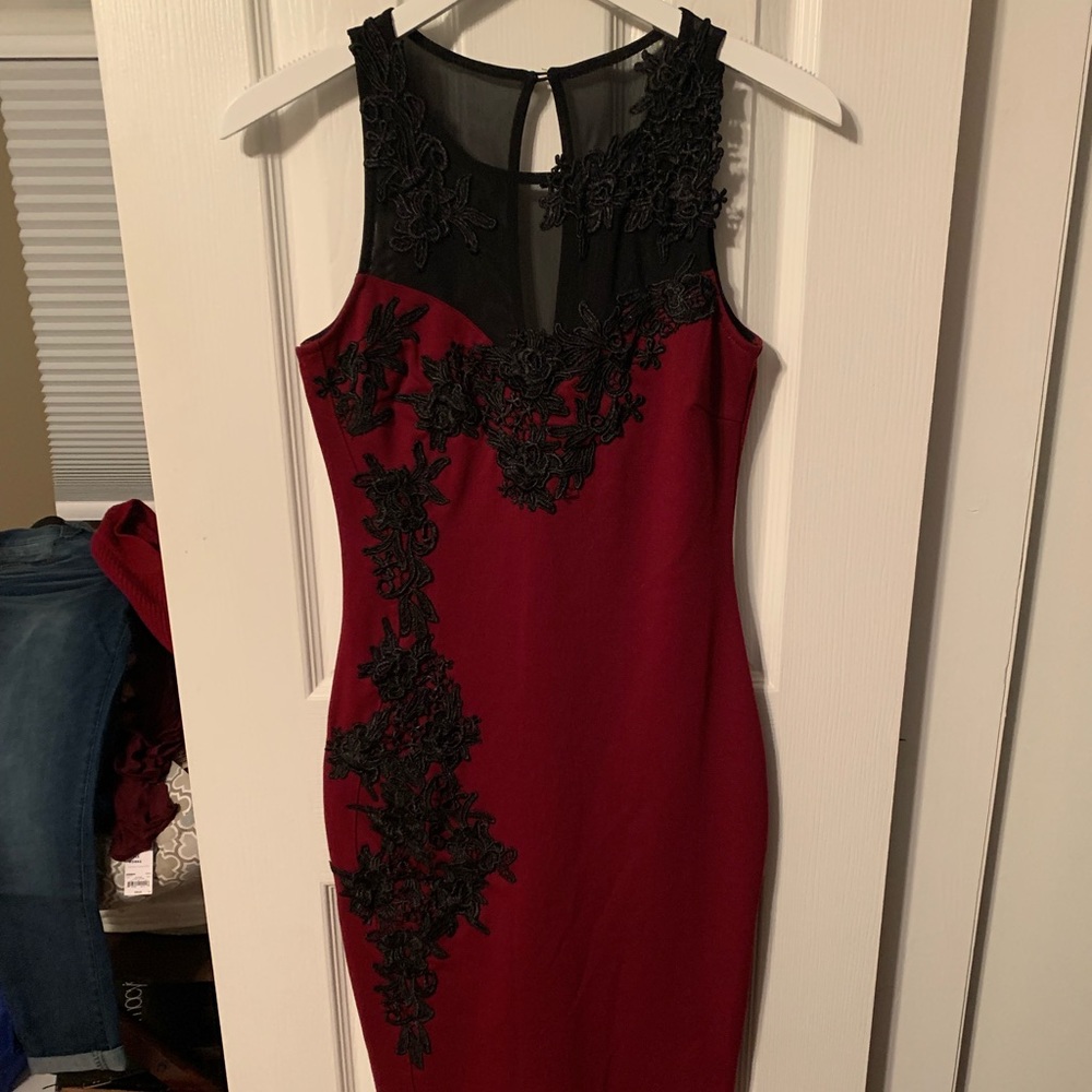 Lipsy Knee Length Dress (runs small)